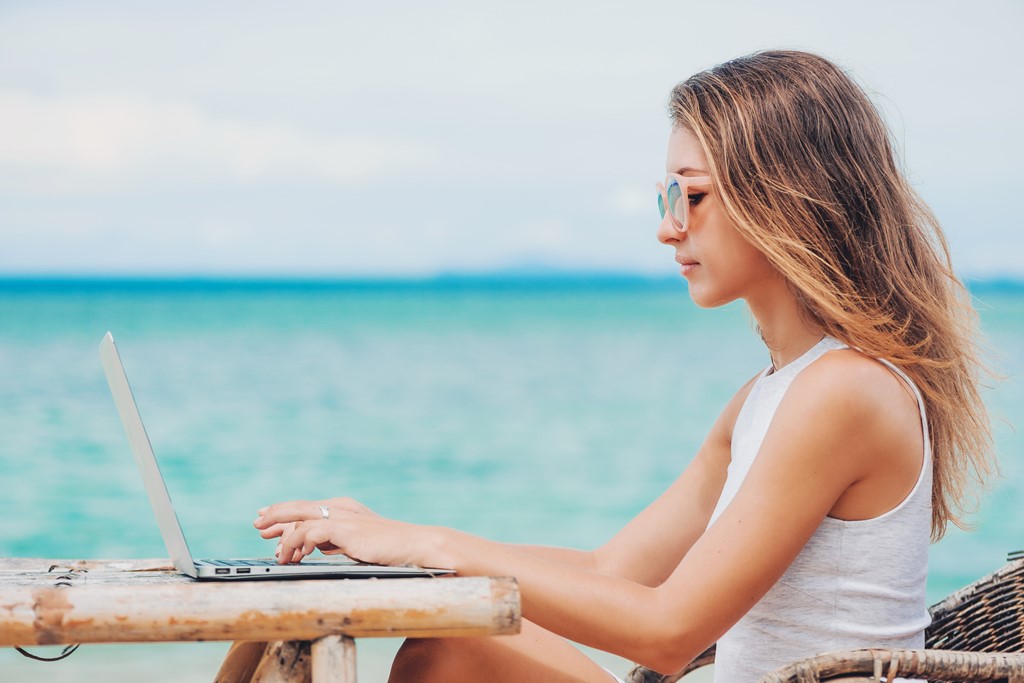 چگونه برای اقامت دورکاری اسپانیا اقدام کنیم؟