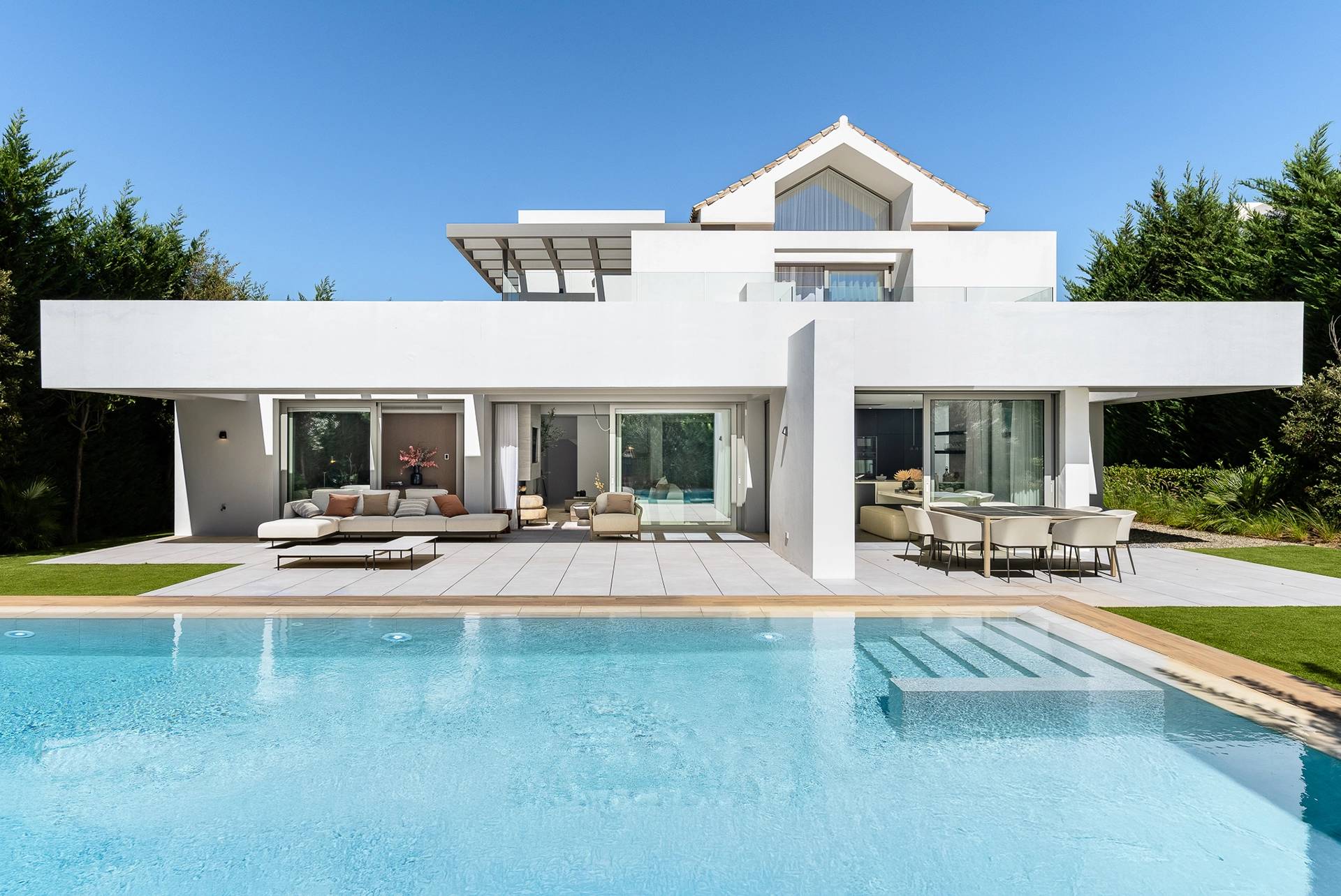 ناین اِن پارادایس – استپونا Nine in Paradise – Estepona - 1